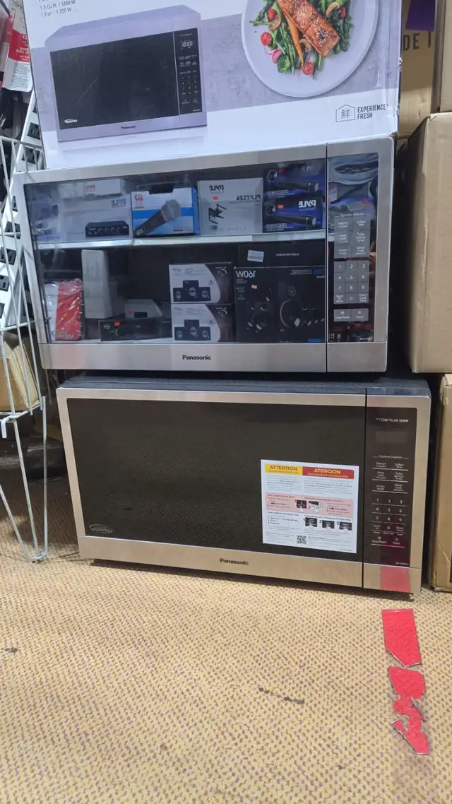 PANASONIC 2.2 CUFT MICROWAVE OVEN