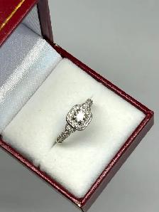 14k W/G Vera Wang Diamond Ring - Photo 4