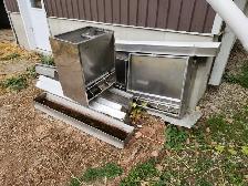 Pig feeders - Photo 3