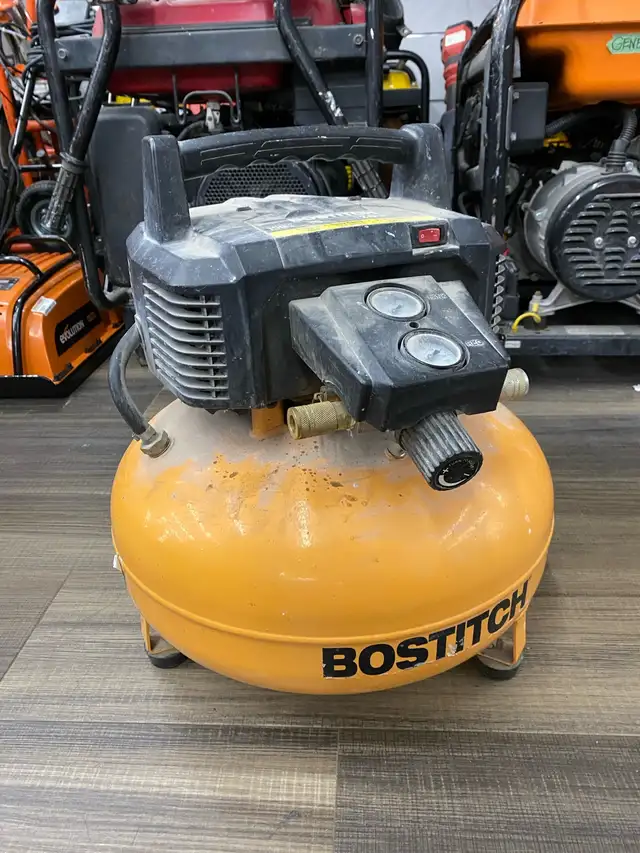 Bostitch 150 PSI 6 Gallon Compressor