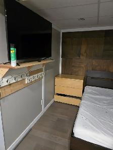 Studio Basement Suite - Photo 4