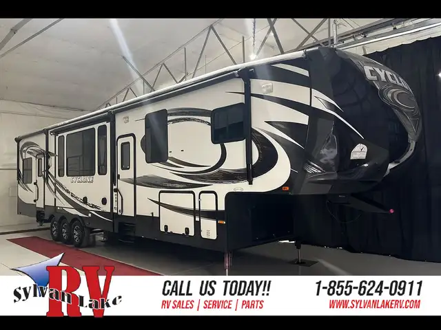 2014 Heartland RV Cyclone 3800 – Pre-Owned Toy Hauler 5th Wheel.