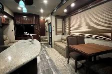 2014 Heartland RV Cyclone 3800 – Pre-Owned Toy Hauler 5th Wheel. - Photo 17