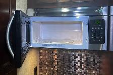 2014 Heartland RV Cyclone 3800 – Pre-Owned Toy Hauler 5th Wheel. - Photo 25