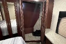 2014 Heartland RV Cyclone 3800 – Pre-Owned Toy Hauler 5th Wheel. - Photo 39