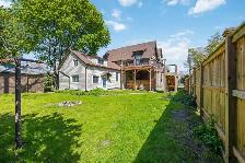 Fully Furnished All-Inclusive Bachelor | $1450 Dec 1st! - Photo 12