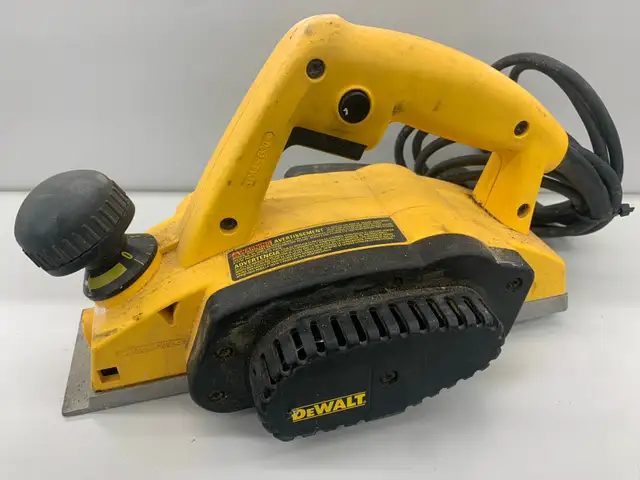 Dewalt DW680 Planer