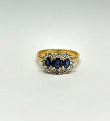 14k three stone Sapphire Diamond Ring - Photo 2