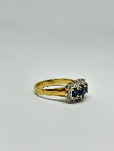 14k three stone Sapphire Diamond Ring - Photo 4