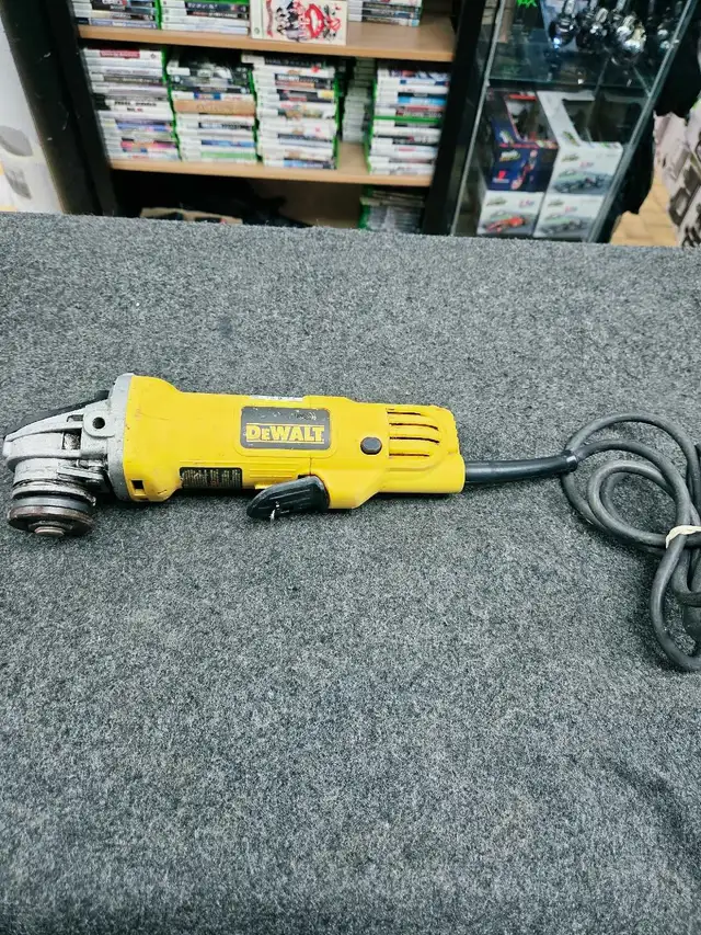 Grinder DeWalt
