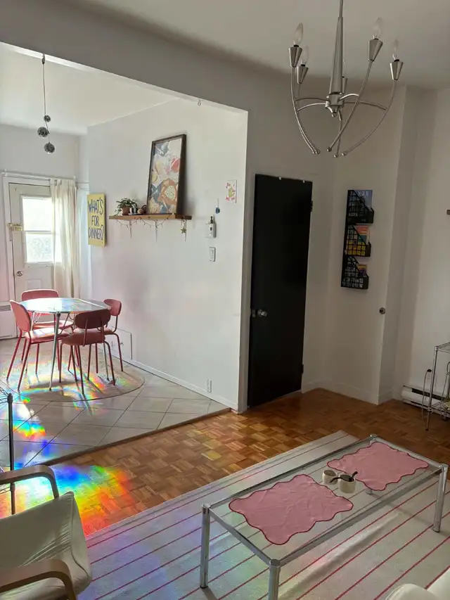 2 Beds 1 Bath Apartment