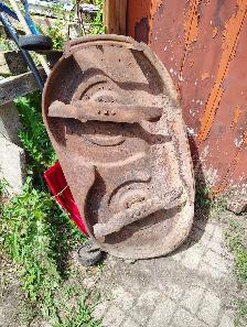 Older 38 inch MTD mower deck, excellent cond - Photo 3