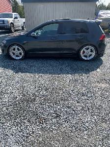 2015 Volkswagen GTI - Photo 2
