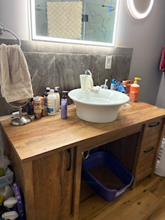 SLOCAN STUDIO SUITE — $1,250/MONTH — PROFESSIONALS WELCOME