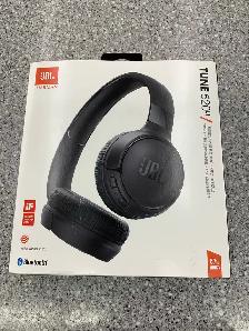 JBL Tune 520 Bluetooth Headphones