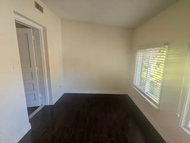 One (1) private bedroom for rent in high park area