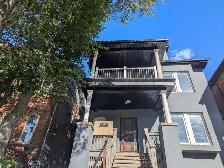 One (1) private bedroom for rent in high park area - Photo 8