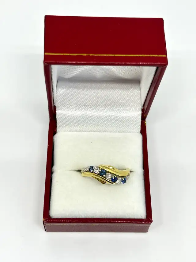 18k Sapphire Diamond Ring