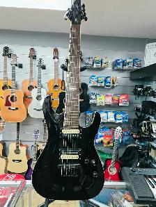 Guitare électrique 7 cordes