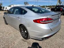 2018 Ford Fusion SE AWD - Photo 5
