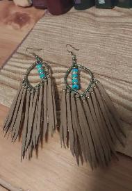 Earrings That Make a Statement - Photo 8