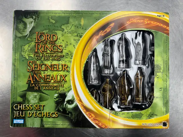 ♟️Jeux d’échecs ♟️ Lord Of The Rings (complet)