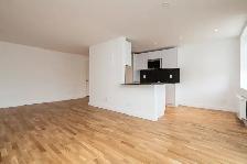 renovated two bedroom, eglinton and dvp - ID 4757 - Photo 4