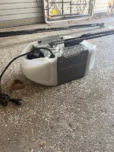 ⭐️ GARAGE DOOR OPENERS ⭐️ - Photo 3