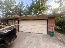 ⭐️NEW GARAGE DOORS⭐️ - Photo 6