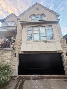 ⭐️NEW GARAGE DOORS⭐️ - Photo 8