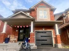 ⭐️NEW GARAGE DOORS⭐️ - Photo 9