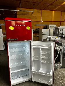 Galanz Retro Refrigerator - Photo 4