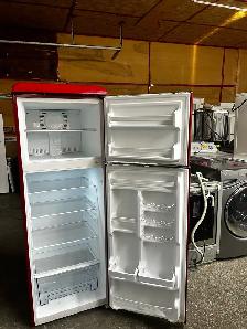Galanz Retro Refrigerator - Photo 5