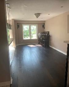 4 Bedroom Detached Home for Rent in Pickering - Photo 2