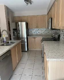 4 Bedroom Detached Home for Rent in Pickering - Photo 4
