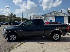 2016 RAM 1500 - 6'4' RARE / Ext Box - 5.7L Hemi 4x4 - Photo 4