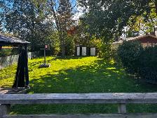 Nov.1 - Charming & Spotless Family Home - Prime Location! - Photo 5