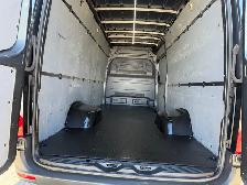 2021 Mercedes-Benz Sprinter Cargo Van CARGO 4500 - Photo 10