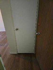 Private Room/Bathroom all inclusive /Church/Wellesley - Photo 8