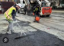 Asphalt workers needed on site