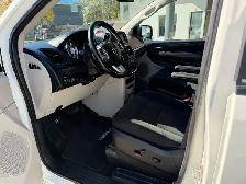2011 Dodge Grand Caravan SXT ONLY 149,000KMS/STOW N GO - Photo 12