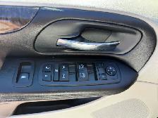 2011 Dodge Grand Caravan SXT ONLY 149,000KMS/STOW N GO - Photo 13