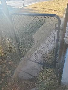 Chain Link Fence Mesh For Sale,Black,4 foot x 54ft - Photo 4