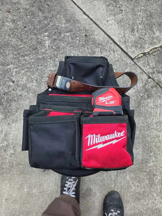 Milwaukee Tape Measure & Tool Belt / Bag Combo - Brand New