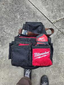 Milwaukee Tape Measure & Tool Belt / Bag Combo - Brand New