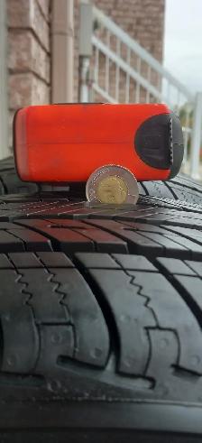 4 tires UNIROYAL TIGER PAW 235/50/R18 All season. - Photo 3