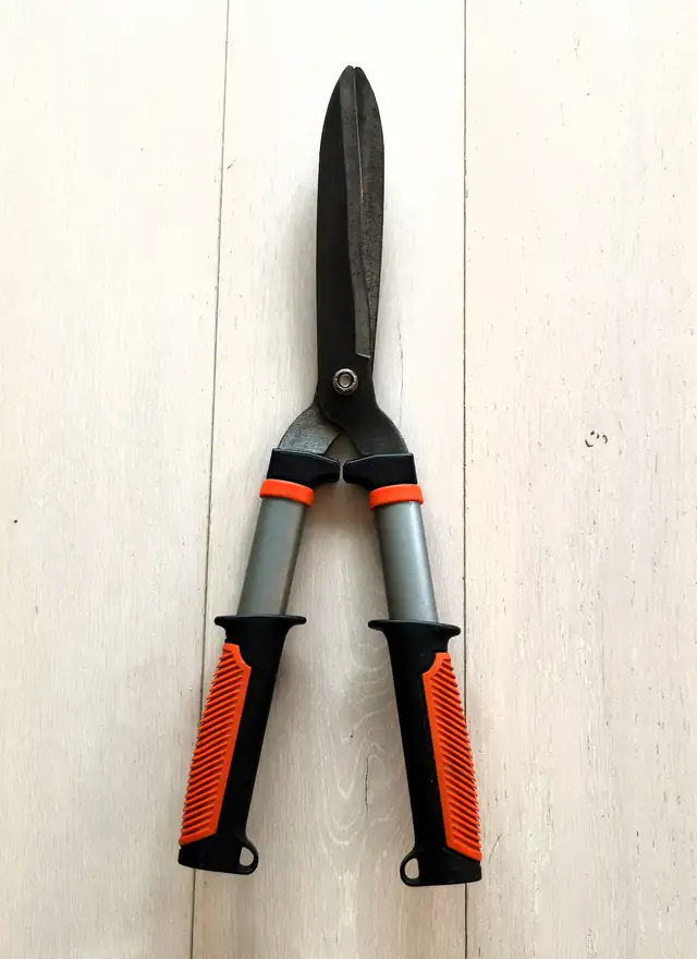 20" Yard works Hedge Shears