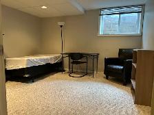 Furnished Room for Male student by UofM and bus stop. mo to mo