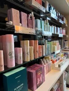 Experienced Hairstylist Wanted