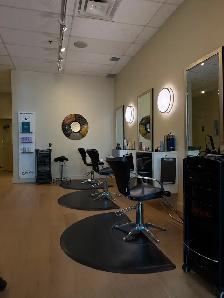 Experienced Hairstylist Wanted - Photo 2